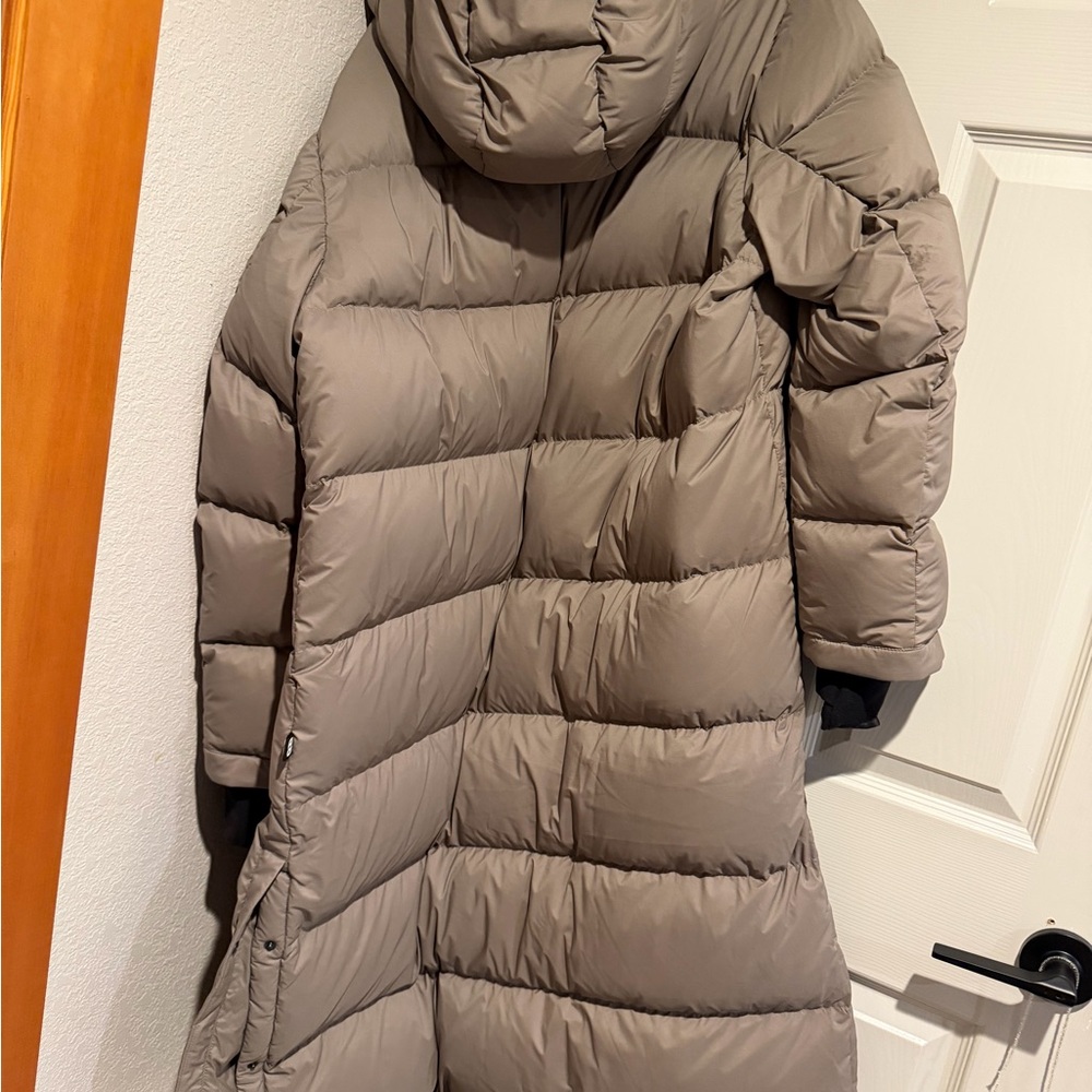 Aritzia Super Puff Long Coat - Picture 9 of 14